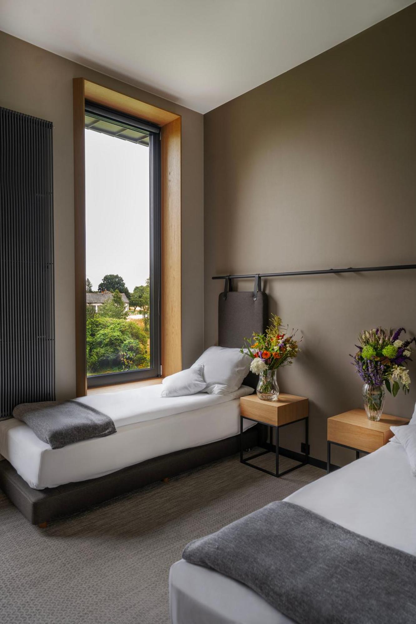 Karma House Goscienczyce Bed & Breakfast Grojec  Exterior foto